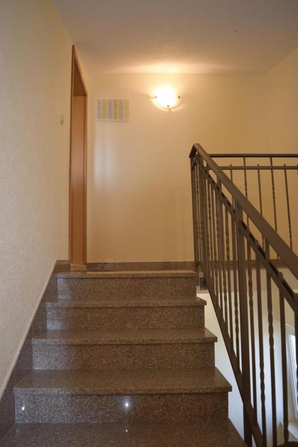 Apartments Marta Kaštel Novi Εξωτερικό φωτογραφία
