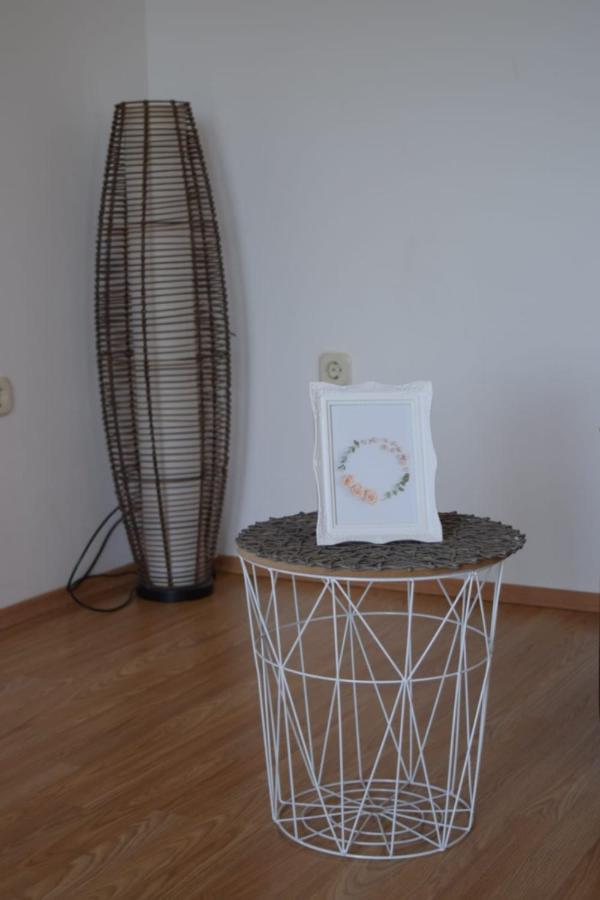 Apartments Marta Kaštel Novi Εξωτερικό φωτογραφία