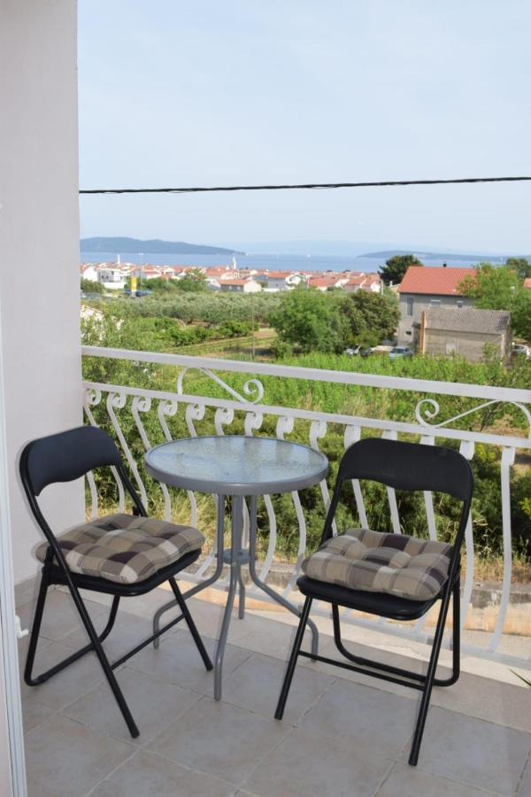 Apartments Marta Kaštel Novi Εξωτερικό φωτογραφία
