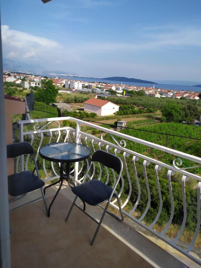 Apartments Marta Kaštel Novi Εξωτερικό φωτογραφία