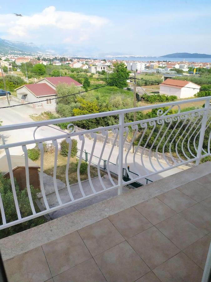 Apartments Marta Kaštel Novi Εξωτερικό φωτογραφία