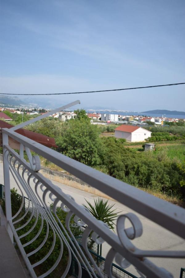 Apartments Marta Kaštel Novi Εξωτερικό φωτογραφία